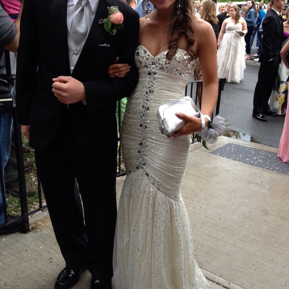 White shimmery PROM/BALL dress